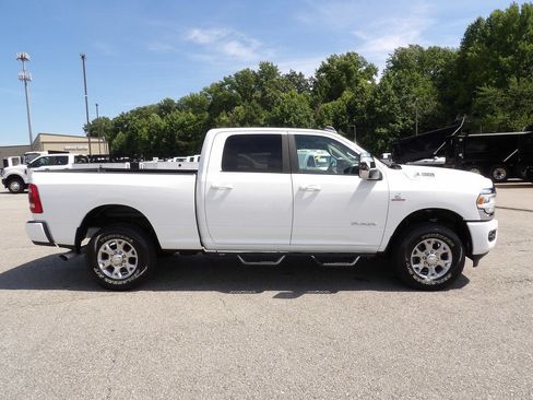 Used 2024 RAM 2500 Laramie AWD/4WD image 9