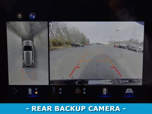 Used 2025 Chevrolet Equinox LT w/ Safety and Technology Package image 14