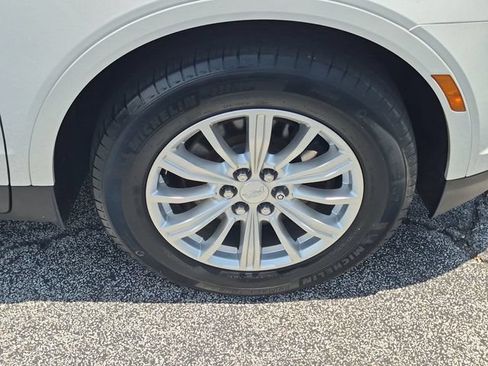 Used 2018 Cadillac XT5 FWD w/ LPO, Wheel Lock Package image 27