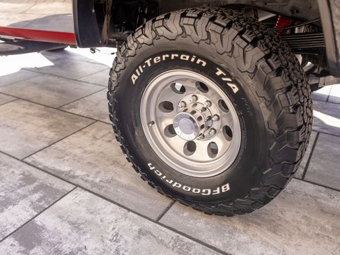 Used 1993 Dodge D/W Truck 250 image 17