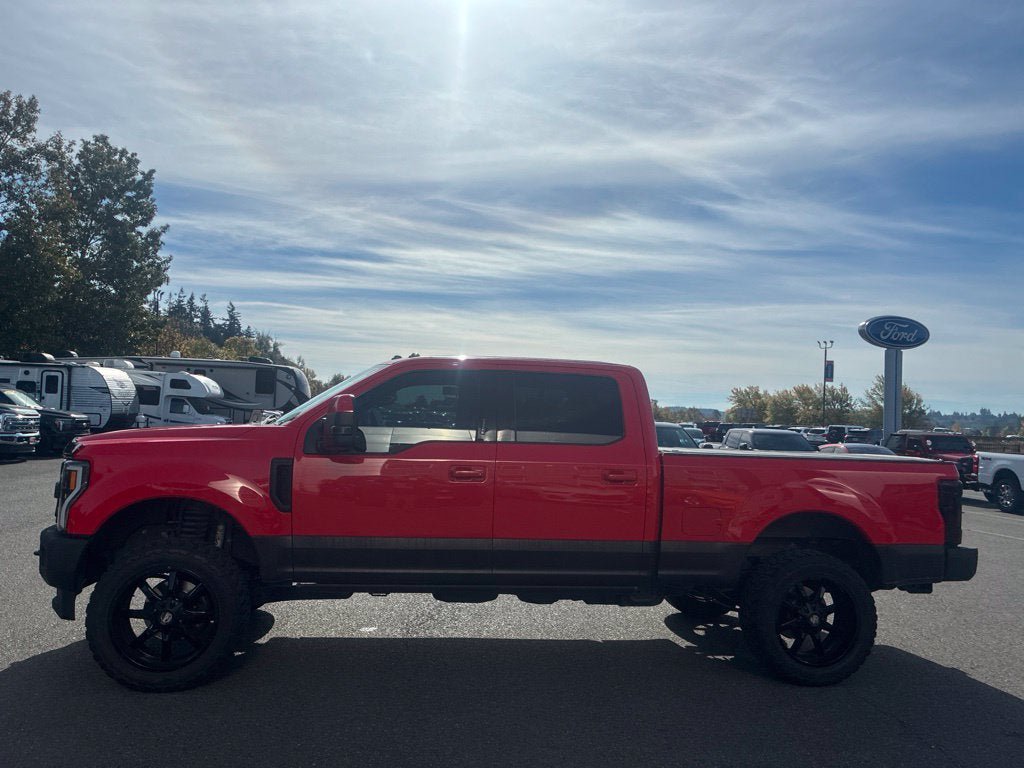 Used 2017 Ford F350 Lariat w/ Camper Package AWD/4WD image 7