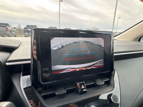 Used 2023 Toyota Corolla LE image 24