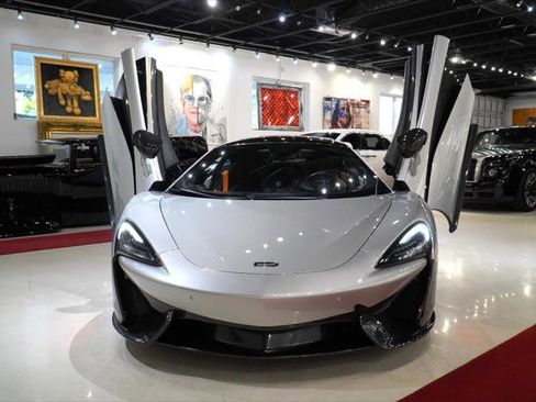 Used 2017 McLaren 570S Coupe image 20