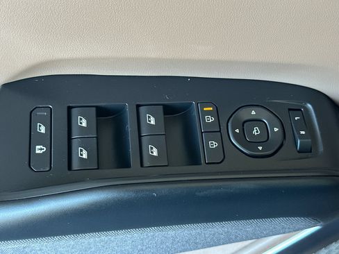 Certified 2024 Kia EV9 Land AWD/4WD image 14
