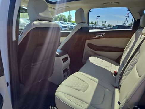 Used 2023 Ford Edge Titanium w/ Class II Trailer Tow Package AWD/4WD image 28