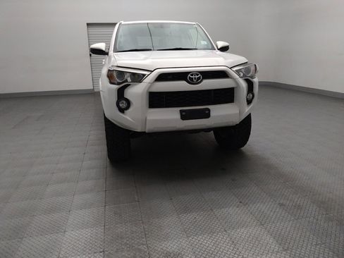 Used 2017 Toyota 4Runner SR5 AWD/4WD image 14