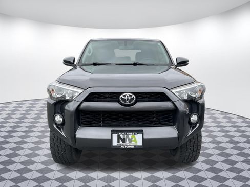 Used 2018 Toyota 4Runner SR5 Premium AWD/4WD image 5