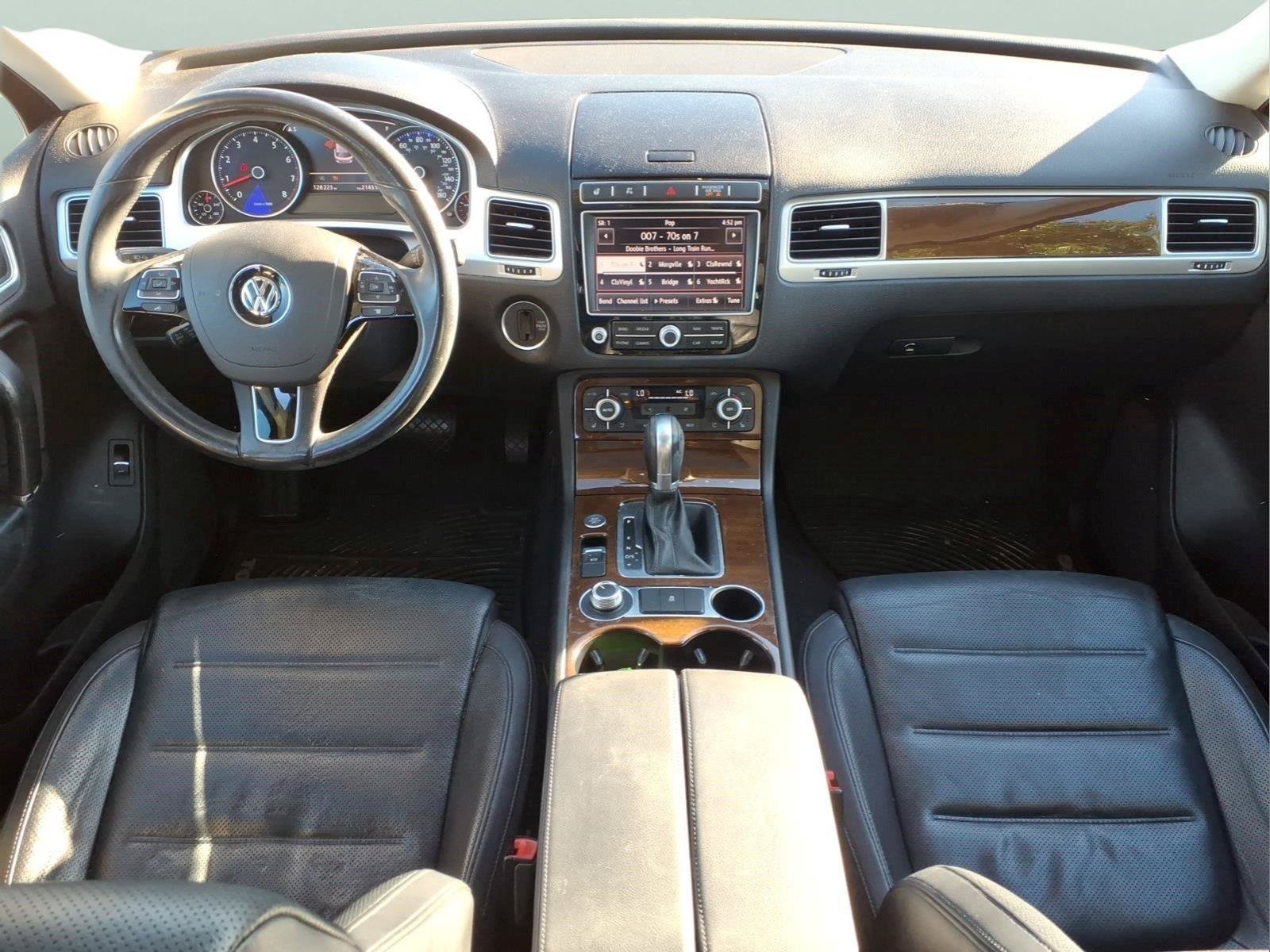 Used 2016 Volkswagen Touareg VR6 AWD/4WD image 8