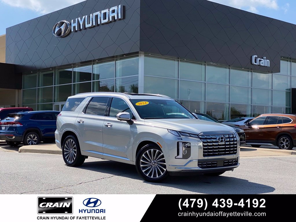 Used 2024 Hyundai Palisade Calligraphy FWD image 1