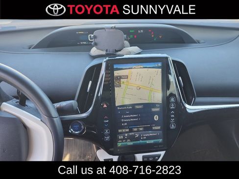 Used 2018 Toyota Prius Prime Premium image 4