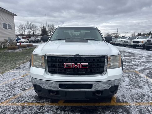 Used 2011 GMC Sierra 2500 W/T image 3