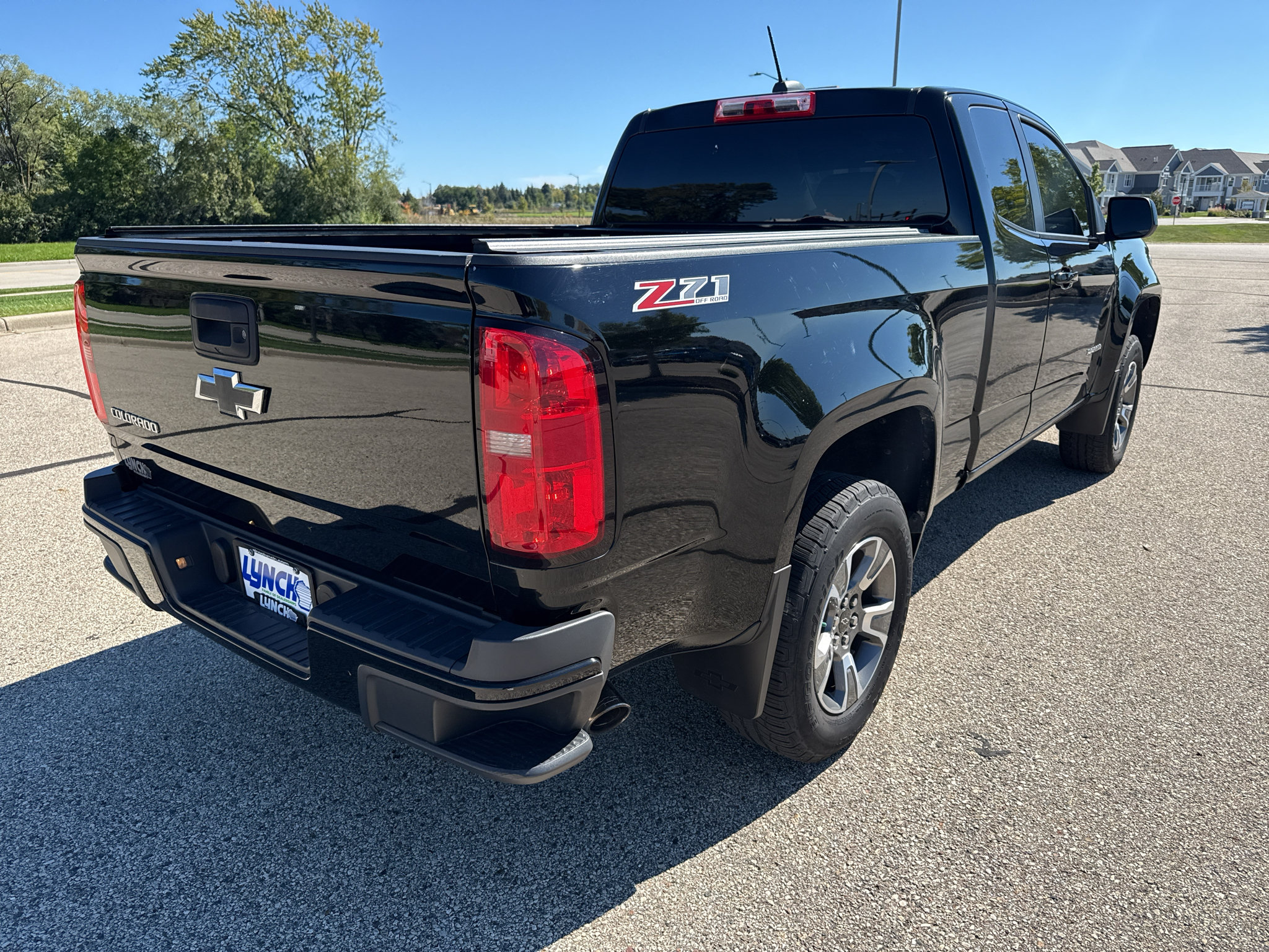 Used 2015 Chevrolet Colorado Z71 AWD/4WD image 4