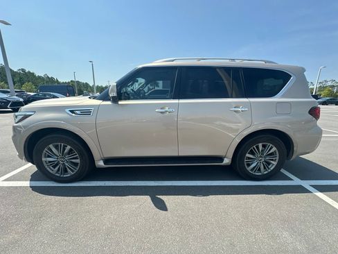Used 2022 INFINITI QX80 Luxe w/ Cargo Package AWD/4WD image 4