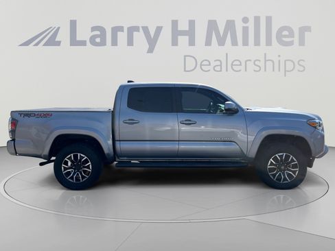 Used 2021 Toyota Tacoma TRD Sport w/ Technology Package AWD/4WD image 6