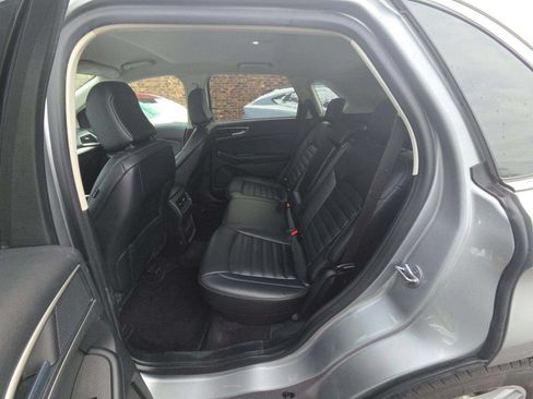 Used 2024 Ford Edge SEL AWD/4WD image 11