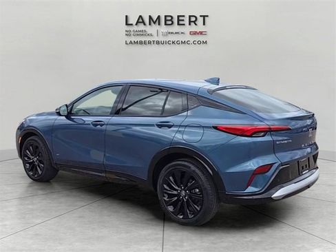 Used 2025 Buick Envista Sport Touring w/ Convenience I Package image 3