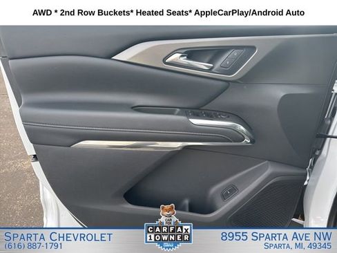 Used 2025 Chevrolet Traverse LT image 10