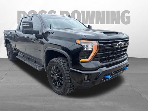 Used 2026 Chevrolet Silverado 2500 LT w/ Trail Boss Package AWD/4WD image 3