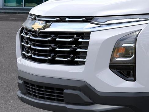 New 2026 Chevrolet Equinox LT w/ Convenience Package II FWD image 13