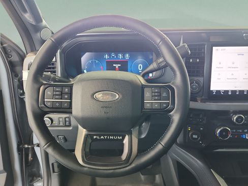 Used 2026 Ford F250 Platinum AWD/4WD image 10