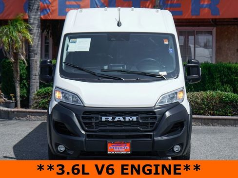 Used 2025 RAM ProMaster 2500 w/ Convenience Group FWD image 3