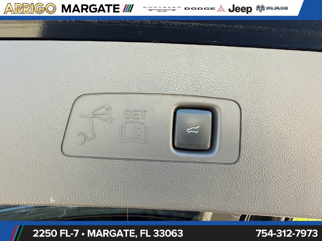 Used 2022 Lincoln Corsair FWD image 15
