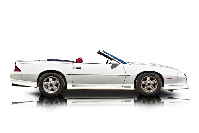 Used 1991 Chevrolet Camaro Z28 RWD image 2