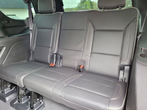 Used 2023 Chevrolet Tahoe Premier w/ Premium Package 2 AWD/4WD image 27