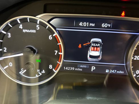 Certified 2023 Nissan Rogue SV w/ SV Premium Package image 15