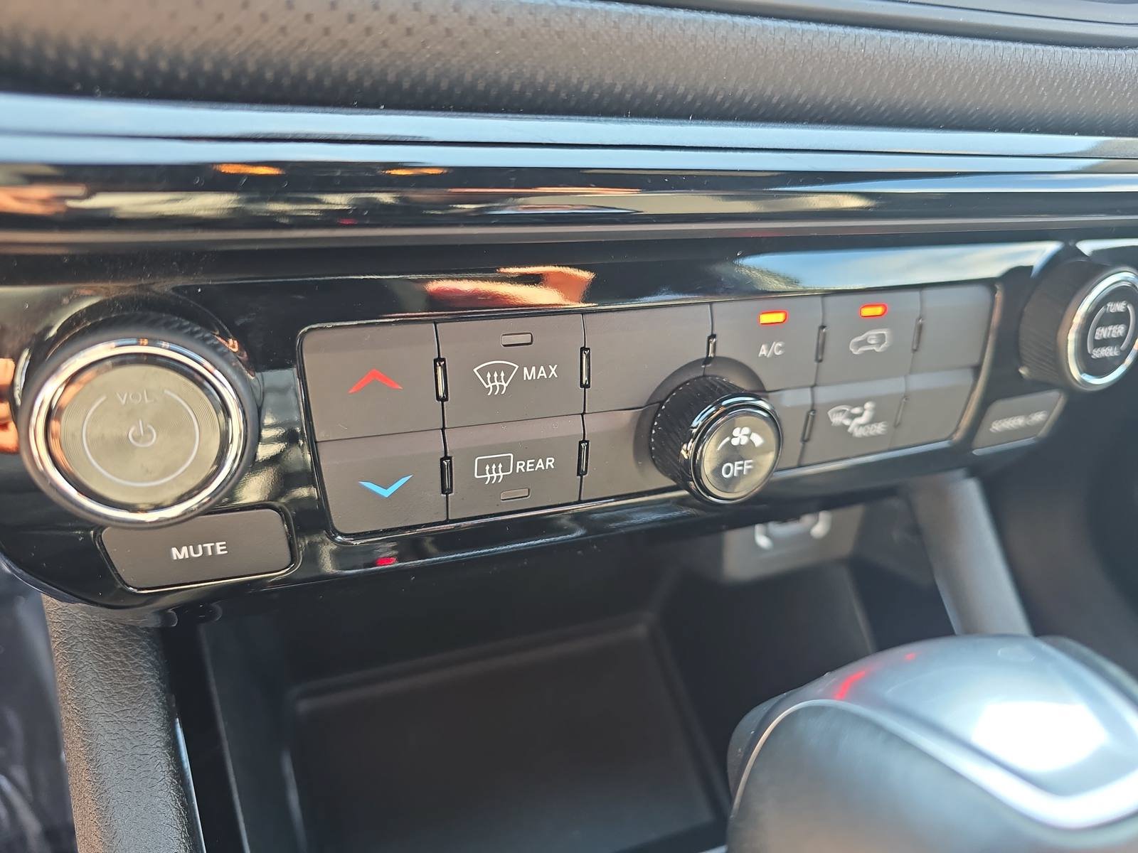 Used 2022 Jeep Compass Latitude w/ Sun and Sound Group FWD image 20