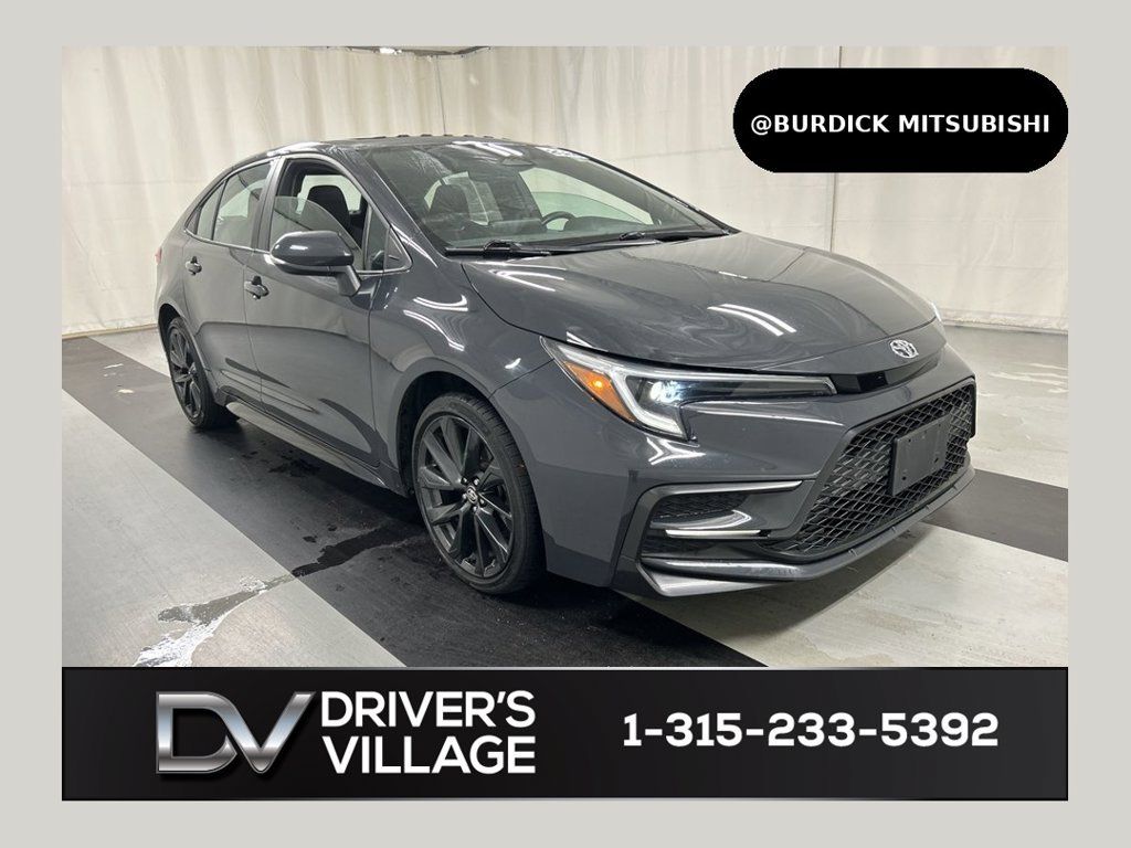 Used 2024 Toyota Corolla SE w/ SE Premium Package FWD image 1