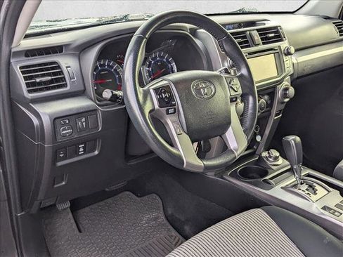 Used 2016 Toyota 4Runner SR5 image 9