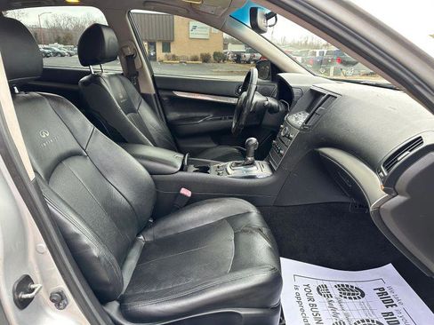 Used 2011 INFINITI G25 x w/ Moonroof Pkg AWD/4WD image 7