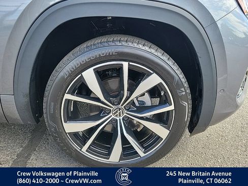 Certified 2024 Volkswagen Atlas SEL Premium R-Line AWD/4WD image 20