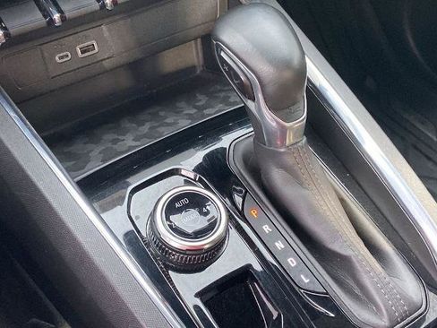 Used 2023 GMC Canyon Elevation w/ Convenience Package image 12