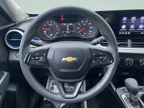 Used 2024 Chevrolet Trax LS w/ Driver Confidence Package image 17