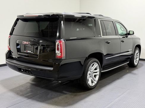 Used 2019 GMC Yukon XL SLT w/ Premium Edition image 5