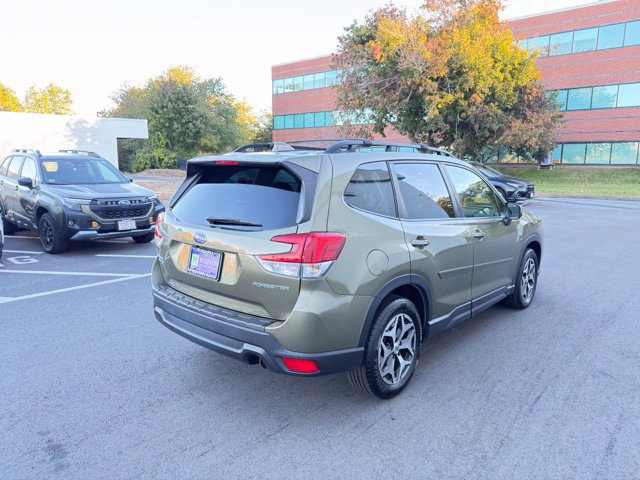 Used 2022 Subaru Forester Premium AWD/4WD image 4