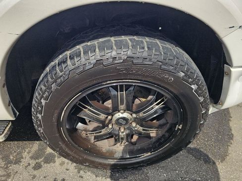 Used 2013 Ford Expedition Limited AWD/4WD image 14