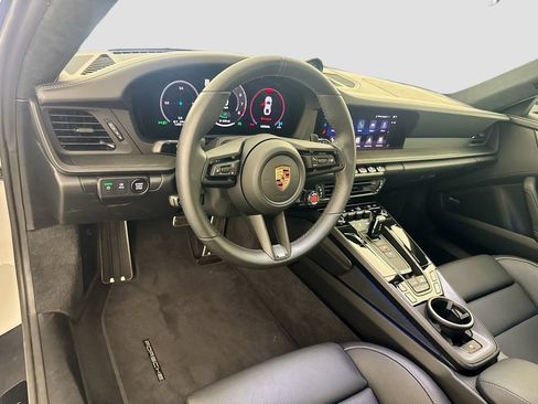 Used 2026 Porsche 911 Carrera 4 GTS AWD/4WD image 9