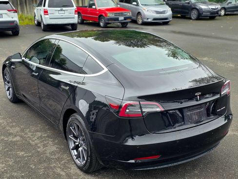 Used 2018 Tesla Model 3 Long Range AWD/4WD image 11