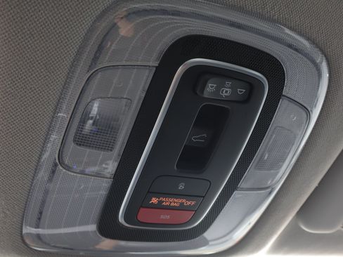 Used 2023 Hyundai Elantra Limited FWD image 25