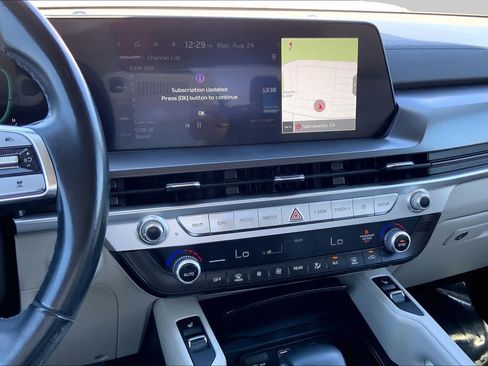 Used 2023 Kia Telluride S w/ S Sunroof Package AWD/4WD image 6