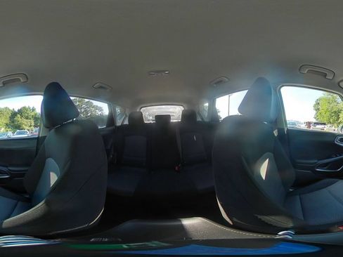 Used 2025 Kia Soul LX w/ LX Technology Package FWD image 39