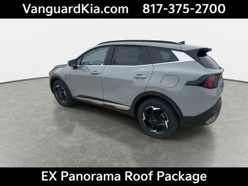 Certified 2026 Kia Sportage EX w/ EX Panorama Roof Package image 7