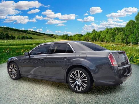 Used 2014 Chrysler 300 S w/ Light Group RWD image 4