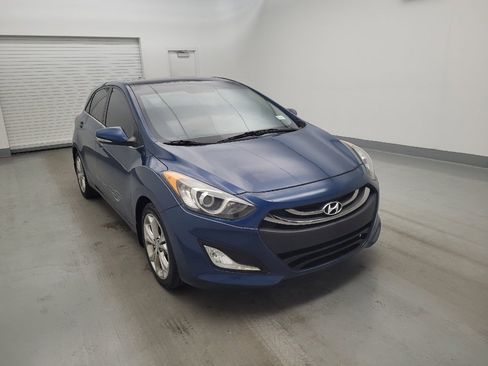 Used 2015 Hyundai Elantra GT w/ Option Group 03 FWD image 13