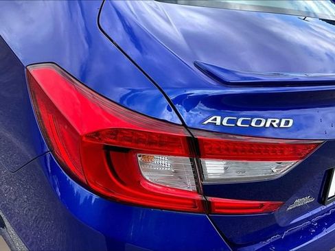 Used 2018 Honda Accord Sport image 21