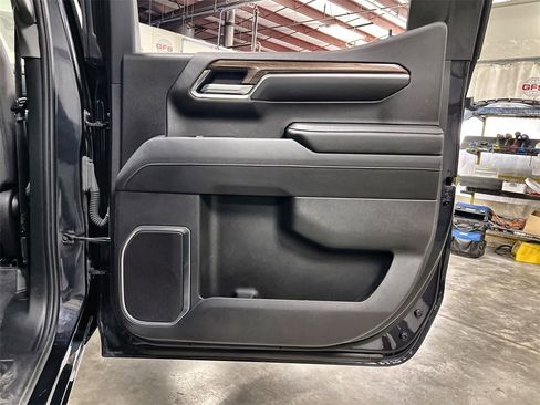 Used 2022 Chevrolet Silverado 1500 LT image 23
