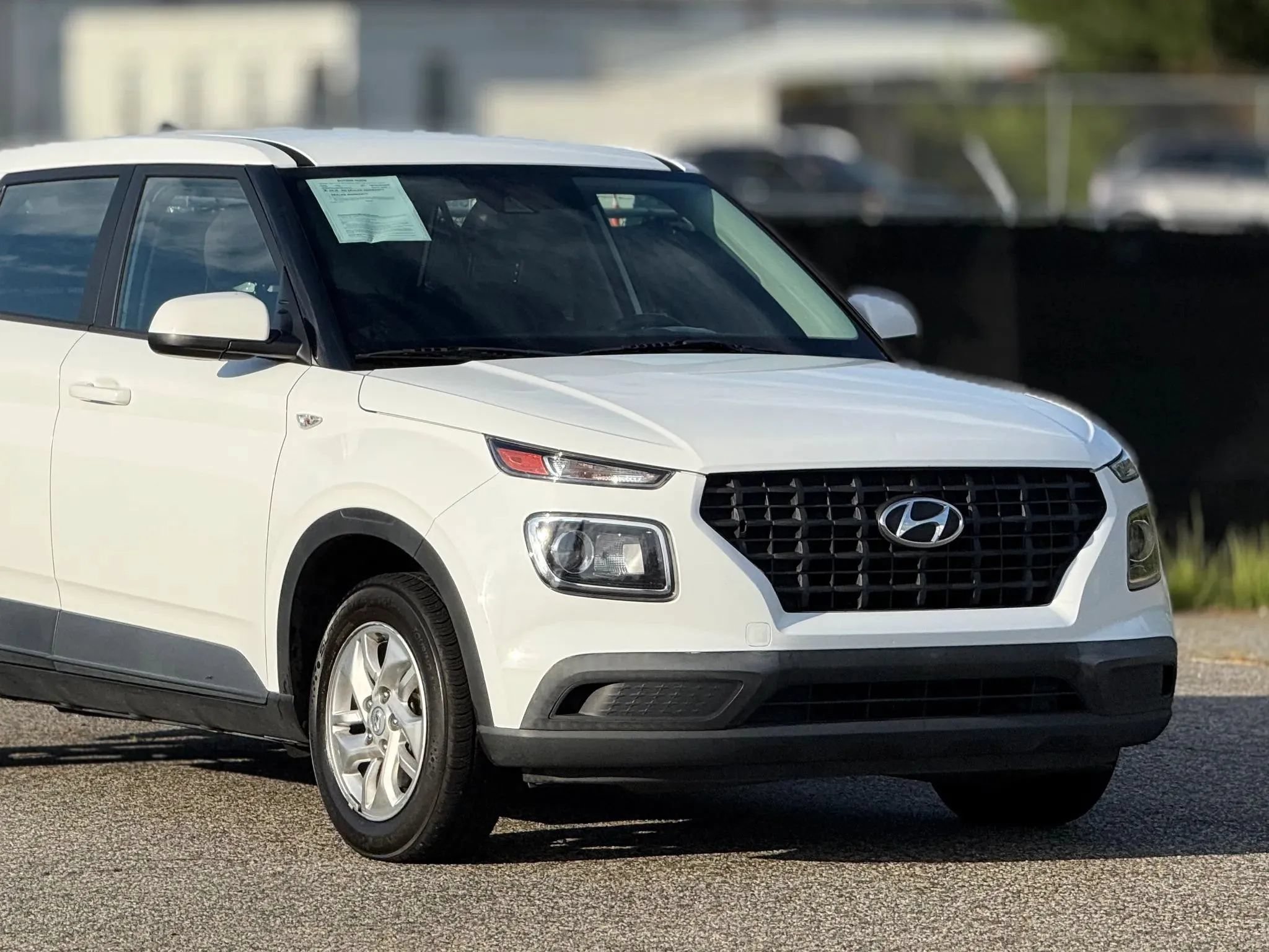 Used 2021 Hyundai Venue SE FWD image 15